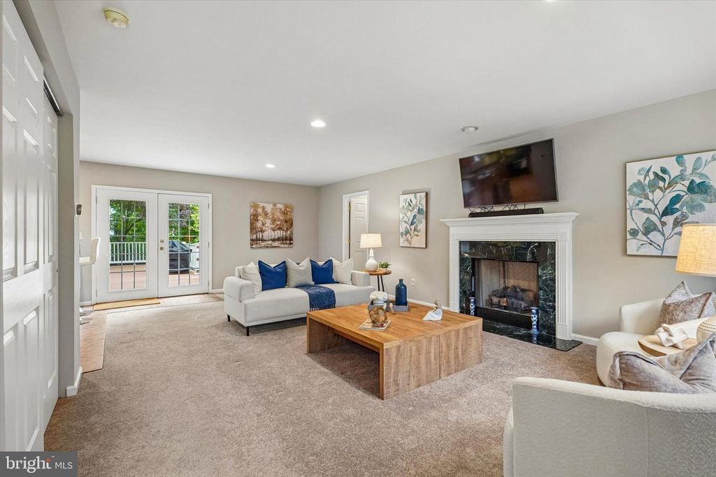 404 UPLAND RD, HAVERTOWN, PA 19083 — photo 2