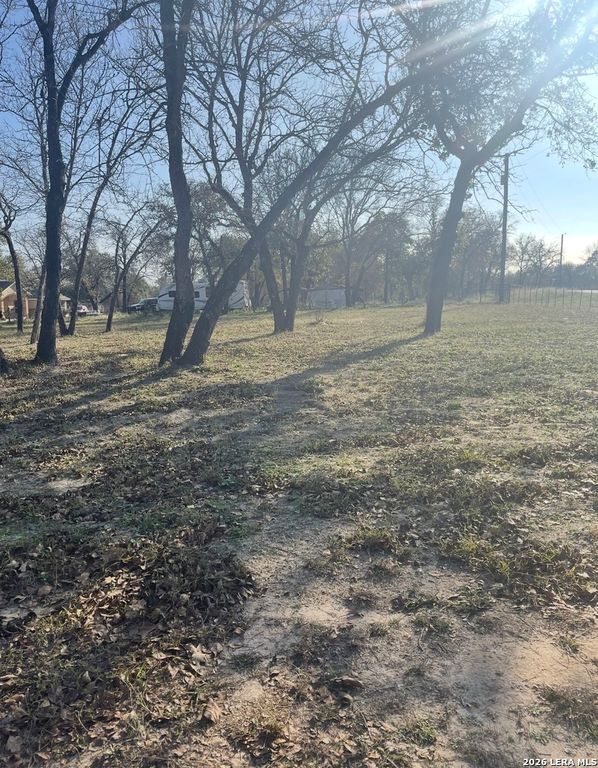 1075 Clear Lake Loop, Poteet, TX 78065
