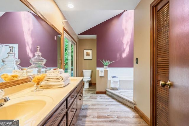 4004 Woodridge Court, Duluth, GA 30096