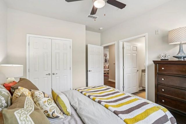 405 Phillip Boulevard 1406, Lawrenceville, GA 30046