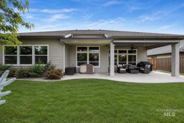6779 N Pira Avenue, Meridian, ID 83646