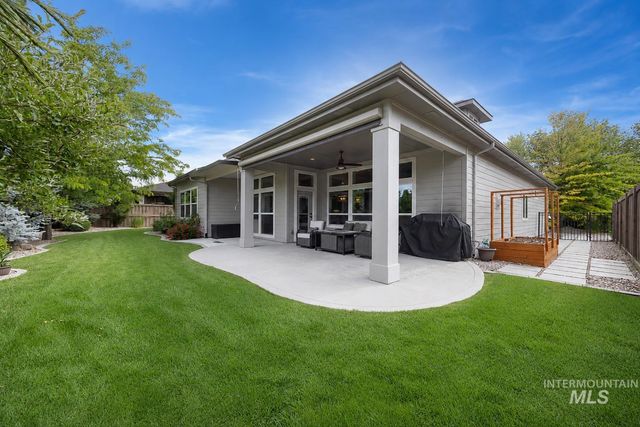 6779 N Pira Avenue, Meridian, ID 83646