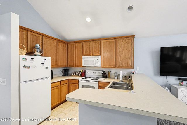 649 Worthington Drive, Lansing, MI 48906