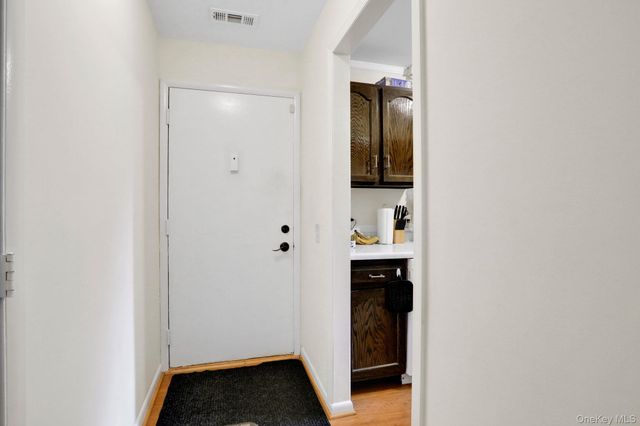 302 Commons Way E, Fishkill, NY 12524