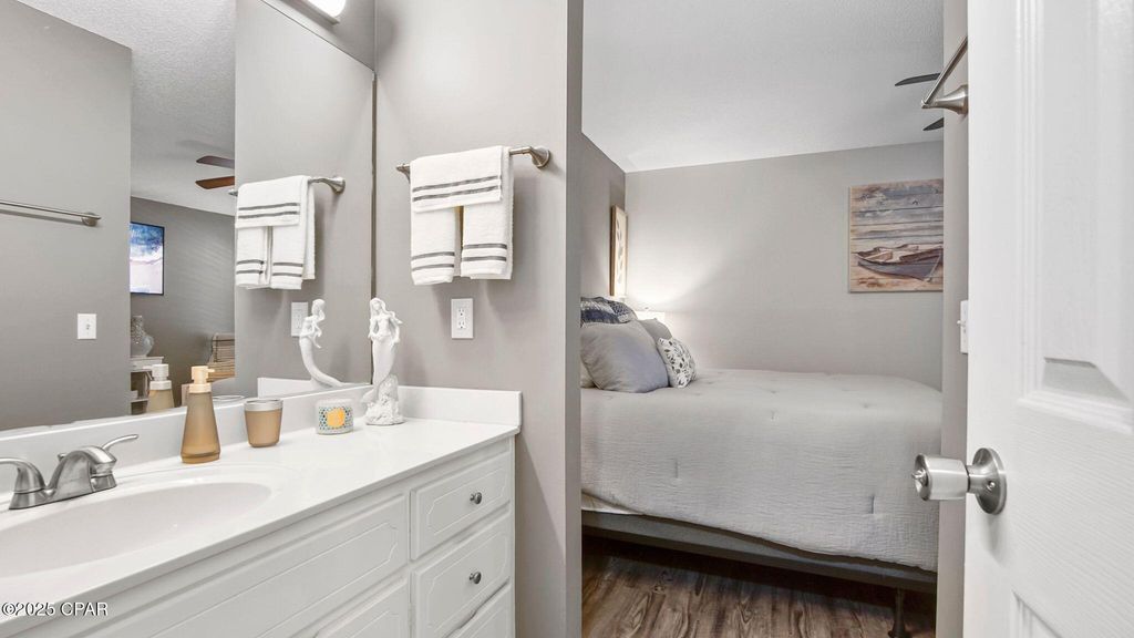 Image 28 of property listing at 17462 Front Beach Road 54204, Panama City Beach, FL 32413