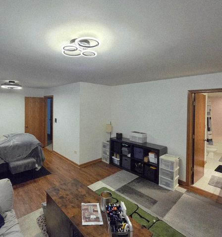 18030 66th Court 2N, Tinley Park, IL 60477