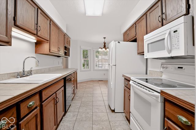 209 Yorkshire Circle, Noblesville, IN 46060