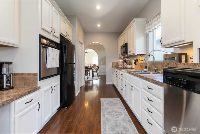 5558 Solo Point Drive, Longview, WA 98632