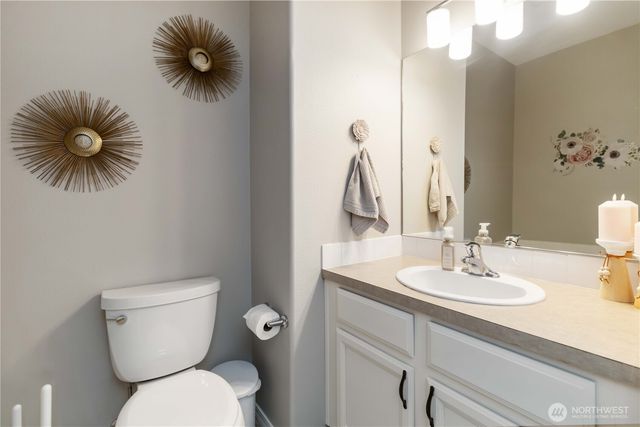 5558 Solo Point Drive, Longview, WA 98632