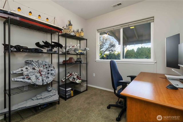 5558 Solo Point Drive, Longview, WA 98632