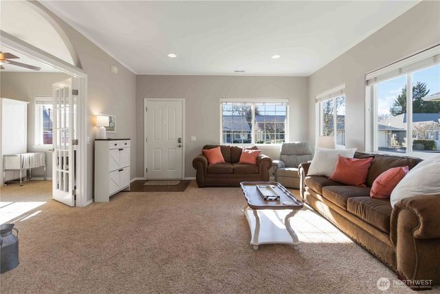 5558 Solo Point Drive, Longview, WA 98632