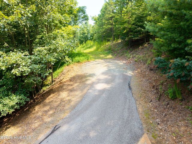 37 Toccoa Lane, Murphy, NC 28906