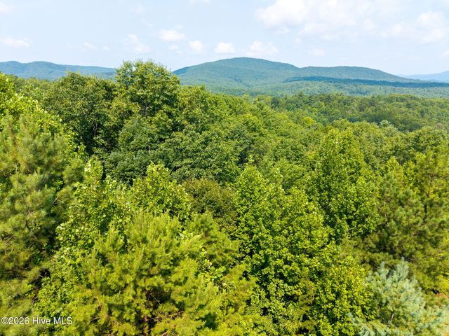 37 Toccoa Lane, Murphy, NC 28906