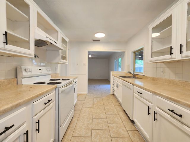 5217 Fisher Drive, The Colony, TX 75056
