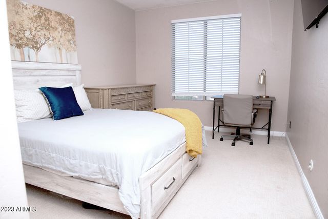 4621 E KIRKLAND Road, Phoenix, AZ 85050