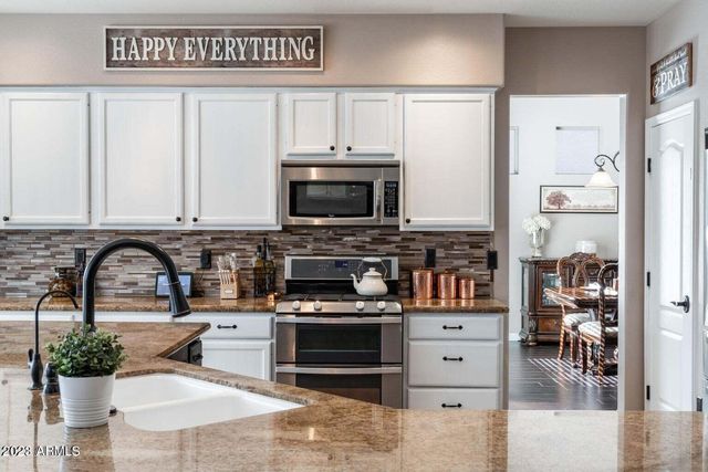 4621 E KIRKLAND Road, Phoenix, AZ 85050