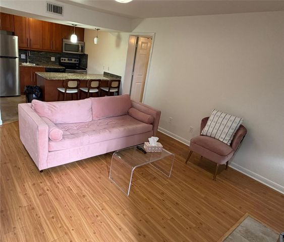 7685 Northcross DR 1106, Austin, TX 78757