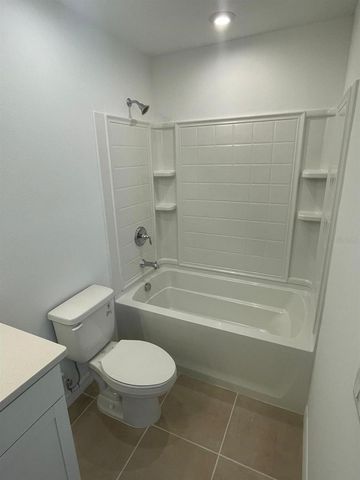 6330 FAIRMONT LANE, Palmetto, FL 34221
