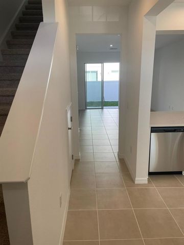 6330 FAIRMONT LANE, Palmetto, FL 34221