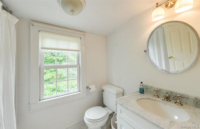 247 N Mabbettsville Road, Millbrook, NY 12545