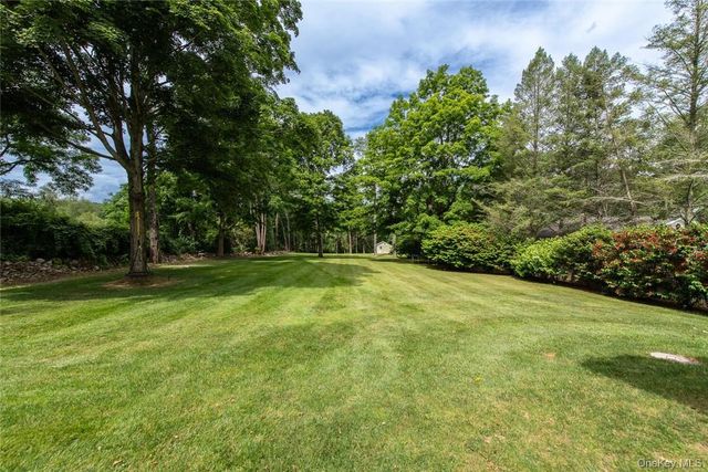 247 N Mabbettsville Road, Millbrook, NY 12545