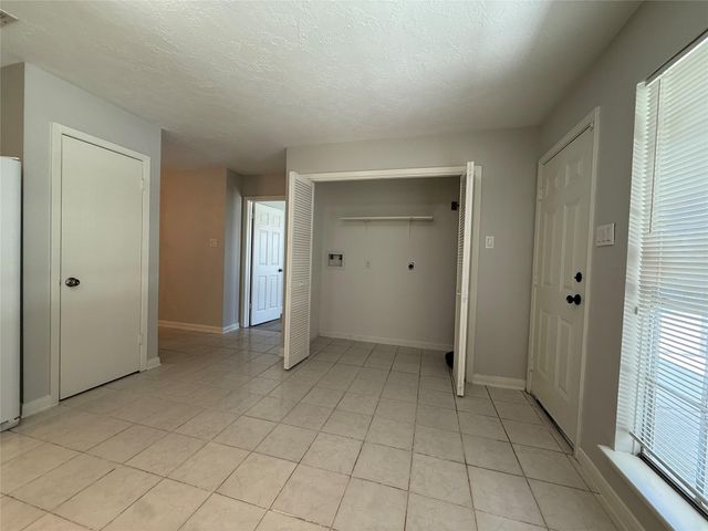 9503 Homeland Drive, Houston, TX 77083