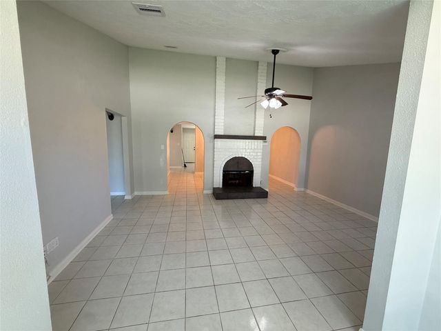 9503 Homeland Drive, Houston, TX 77083