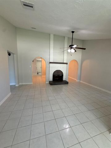 9503 Homeland Drive, Houston, TX 77083