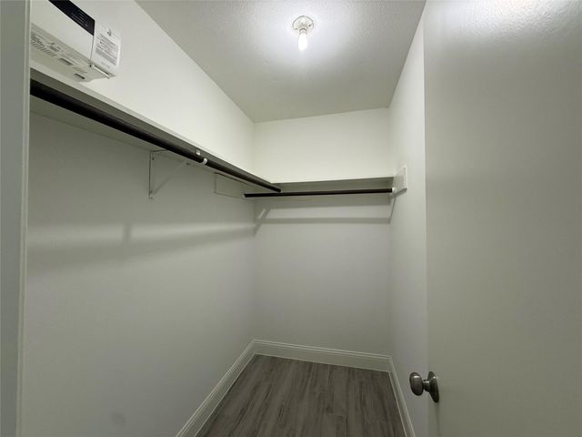 9503 Homeland Drive, Houston, TX 77083
