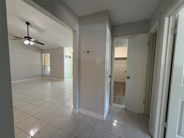 9503 Homeland Drive, Houston, TX 77083