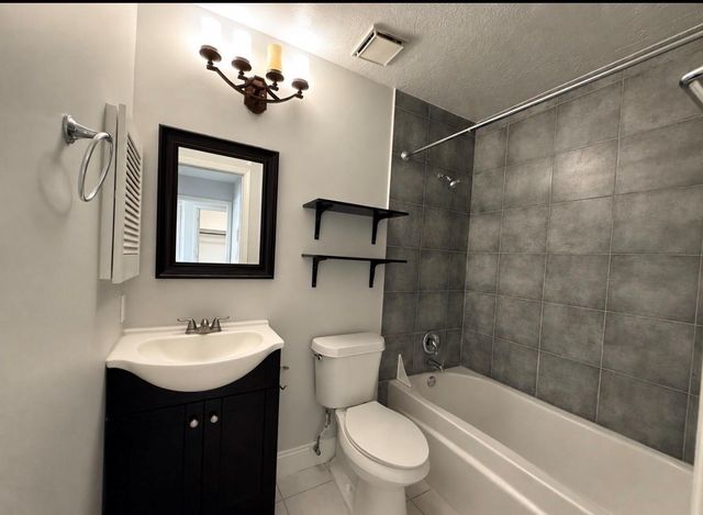 9503 Homeland Drive, Houston, TX 77083