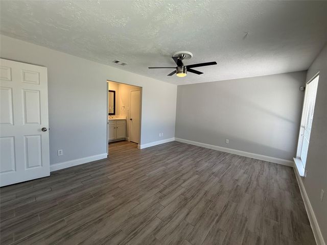 9503 Homeland Drive, Houston, TX 77083