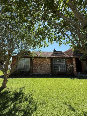 9503 Homeland Drive, Houston, TX 77083