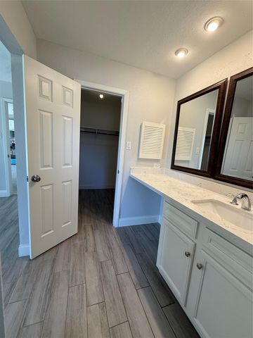 9503 Homeland Drive, Houston, TX 77083