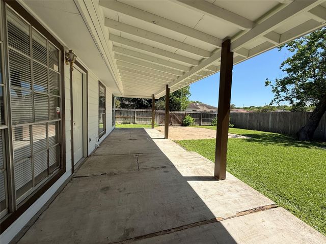 9503 Homeland Drive, Houston, TX 77083