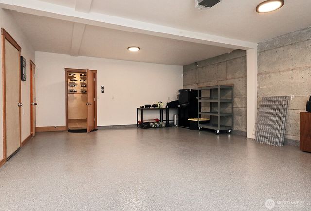 8045 Possession Road, Clinton, WA 98236