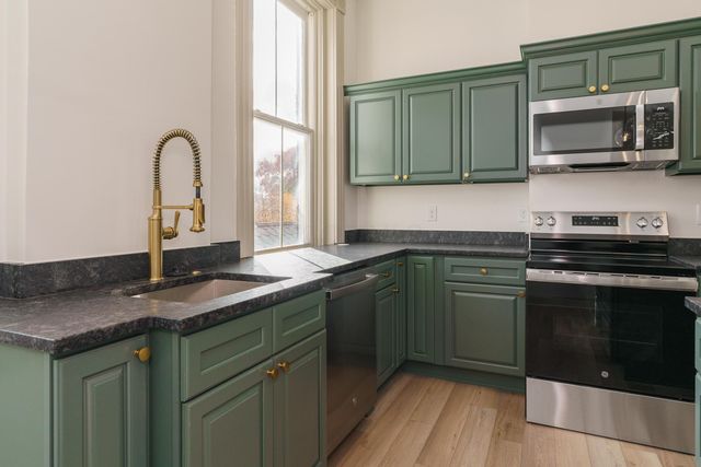 828 City Park Avenue, Columbus, OH 43206