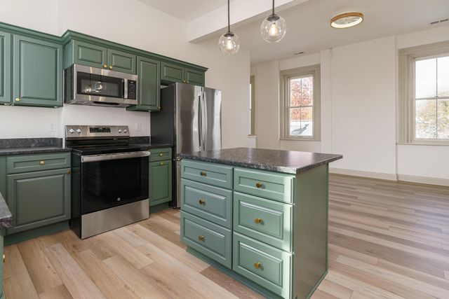 828 City Park Avenue, Columbus, OH 43206