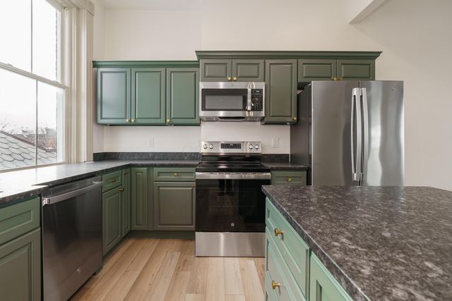 828 City Park Avenue, Columbus, OH 43206