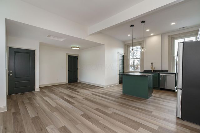 828 City Park Avenue, Columbus, OH 43206