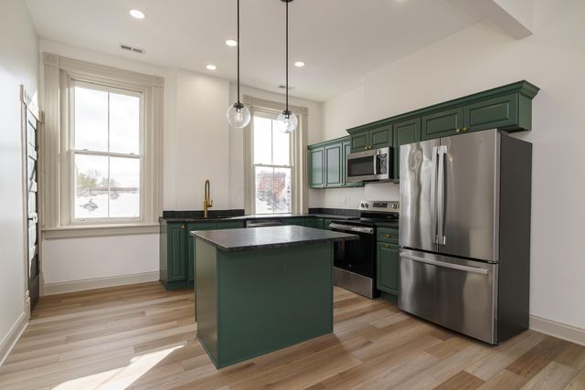 828 City Park Avenue, Columbus, OH 43206