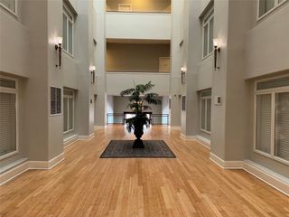 2208 Post Office Street 105, Galveston, TX 77550