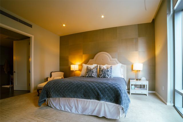 200 Congress Ave 11C, Austin, TX 78701