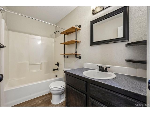 1326 S Frances Ave, Milliken, CO 80543