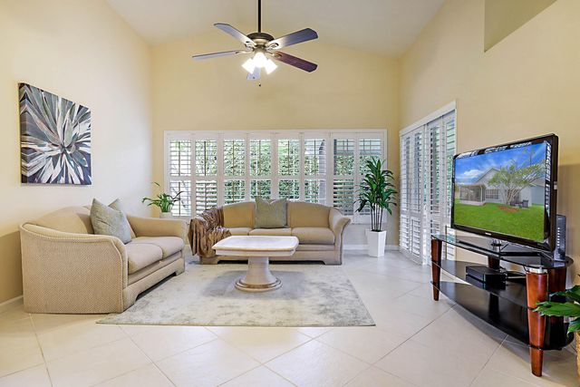 124 Adobe Circle, Jupiter, FL 33458