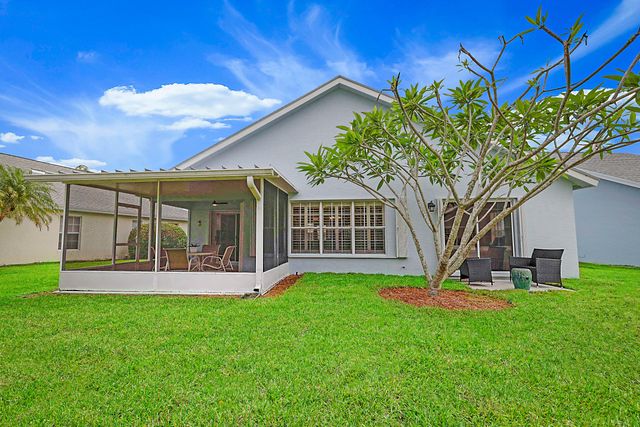 124 Adobe Circle, Jupiter, FL 33458