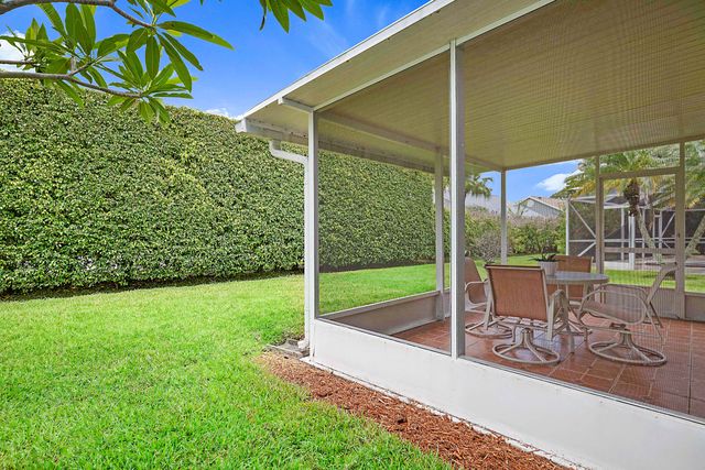 124 Adobe Circle, Jupiter, FL 33458