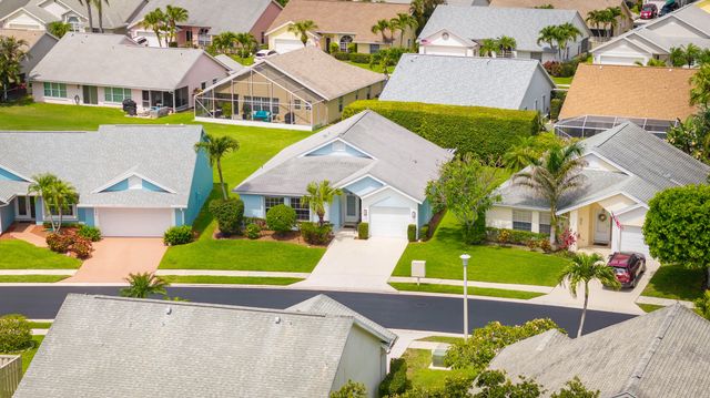 124 Adobe Circle, Jupiter, FL 33458