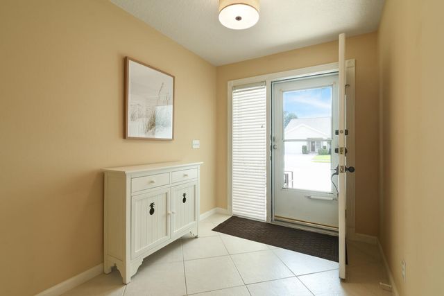 124 Adobe Circle, Jupiter, FL 33458
