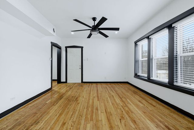 131 E 72nd Street 2E, Chicago, IL 60619